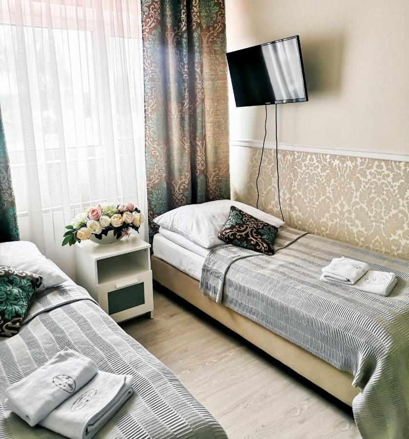 Zajazd Tumidaj Brzeznio Buitenkant foto